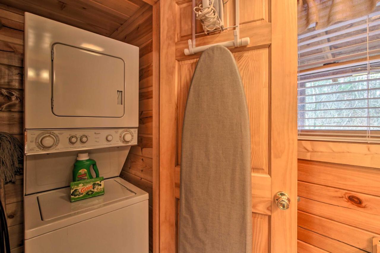 Romantic Cabin With Hot Tub In Pigeon Forge! 外观 照片